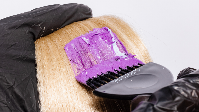 Ask a Pro: Should You Wash Your Hair Before a Colour Appointment?