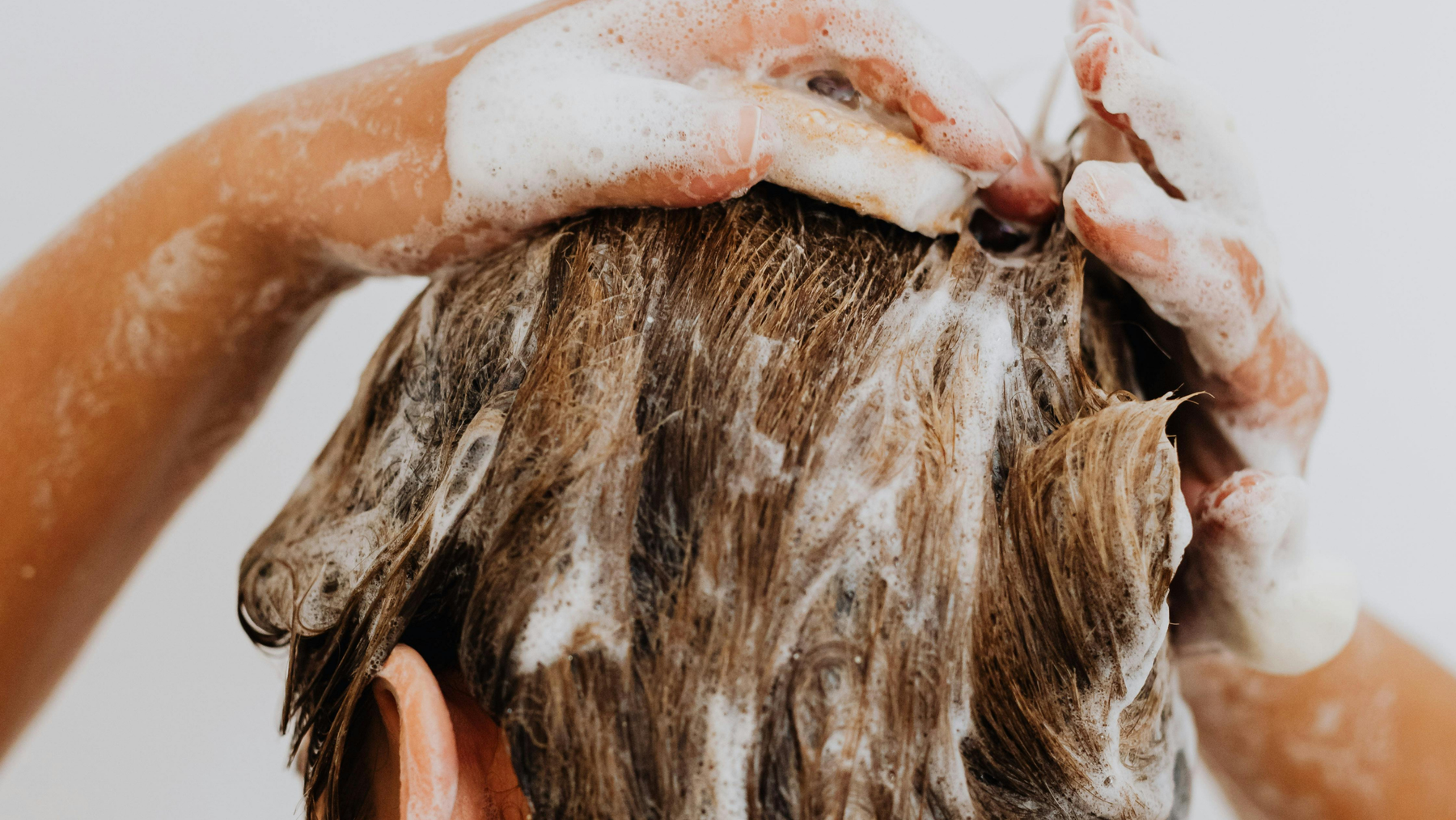 The Best Shampoo for Frizzy Hair: 6 Anti-Frizz Picks for Australian Humidity